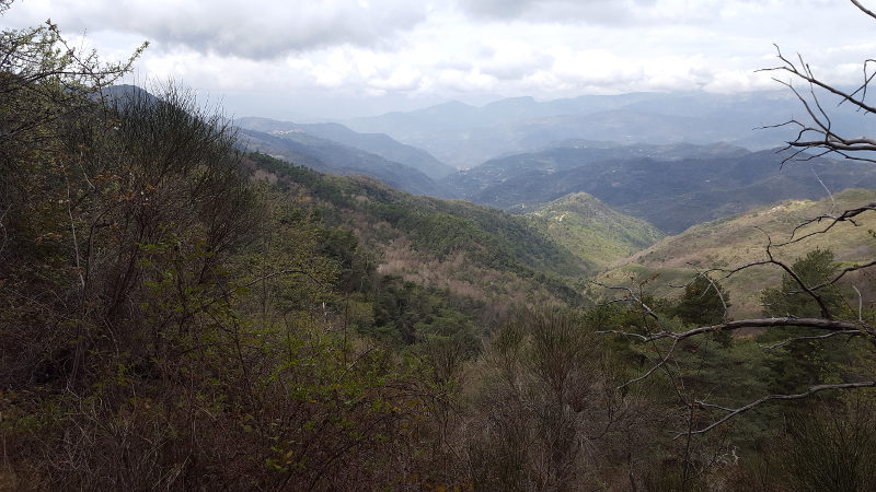 Aussicht bei Wanderweg nach Bajardo