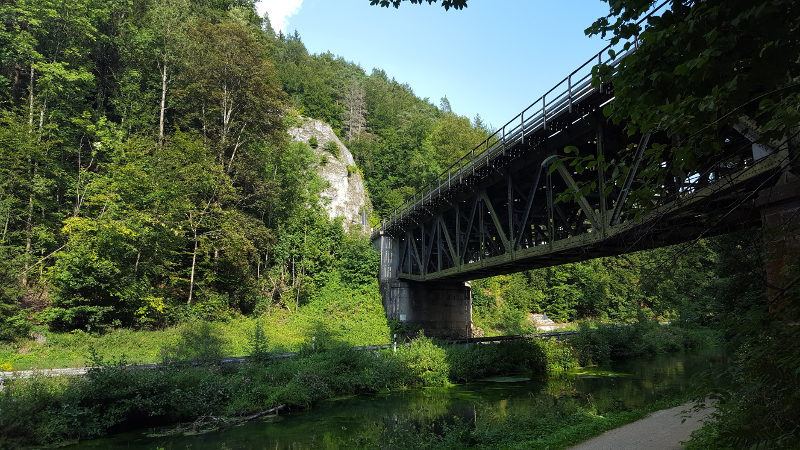 Alte Eisenbahnbrücke am Pegnitztalradweg