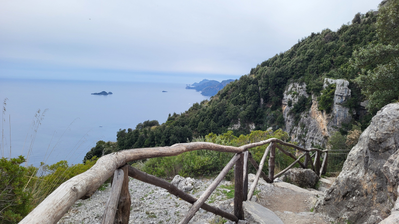 Amalfiküste Wanderung Pfad der Götter Blick Richtung Capri